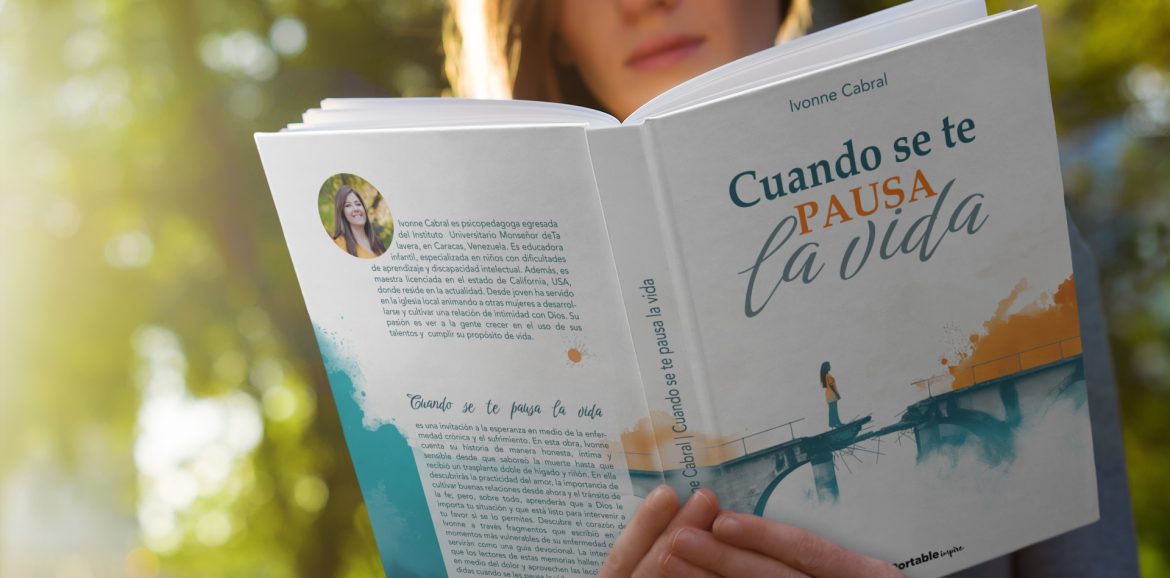 Ivonne's Fund: Mujer leyendo el libro Cuando se te pausa la vida